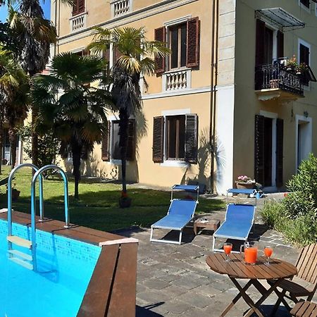 Villa Vittorio Баньи-ди-Лукка Экстерьер фото